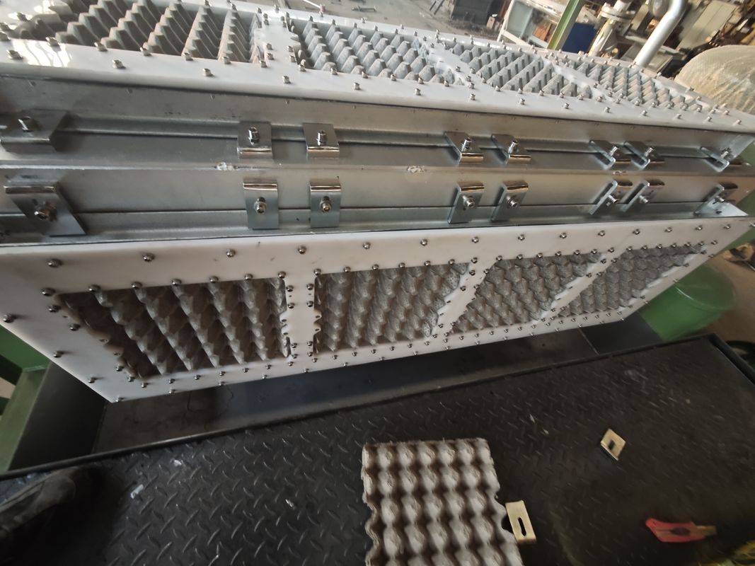 12～20ストローク/分 紙卵トレイ成形機 卵カートン成形機 生産能力2500個/時