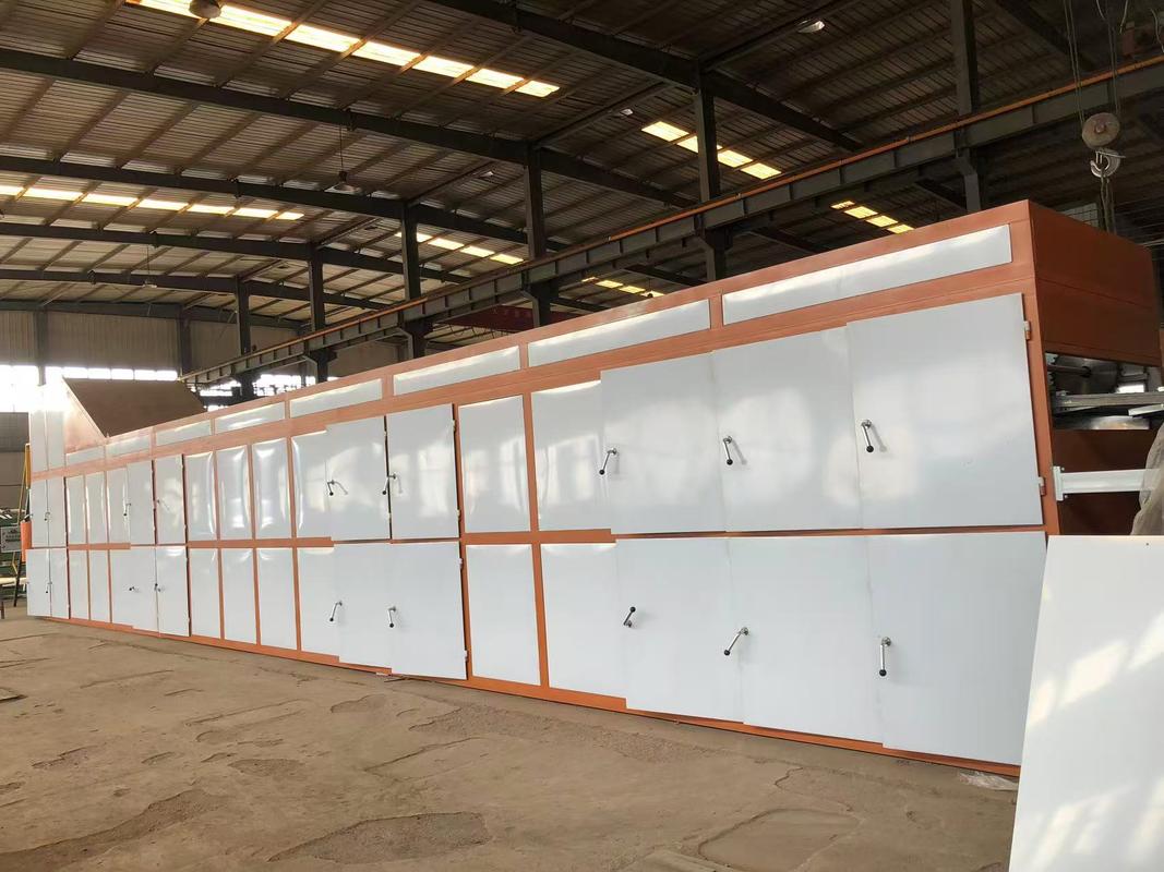 オートマティック・エッグ・トレイ生産ライン リサイクル紙パルプを使用して様々な種類の卵箱とトレイを製造 5000~6000pcs/h PLC制御